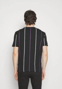 YOURTURN UnisexT-Shirt Con StampaPurple Donna T-shirt E Top YO12100CF-I11 -Negozio Online Yourturn Italia 04af3be8fc7b4c8586f7bb5f14d9b86e