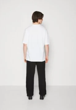 YOURTURN UnisexT-Shirt Con StampaWhite Donna T-shirt E Top YO121010Q-A11 -Negozio Online Yourturn Italia 06691641aff342238fabf2b1a35096da