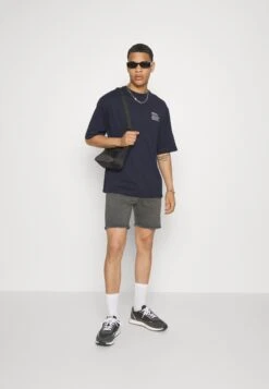 YOURTURN UnisexT-Shirt Con StampaBlack Donna T-shirt E Top YO121010J-Q11 -Negozio Online Yourturn Italia 09dae77510d04710ab8566b2255b9268