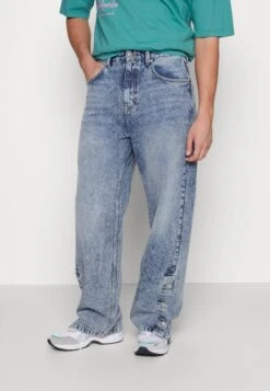 YOURTURN UnisexJeans BaggyLight Blue Denim Donna Jeans YO121010S-K11 -Negozio Online Yourturn Italia 0aefaa02079b45748b8ba2cc4f08ec56