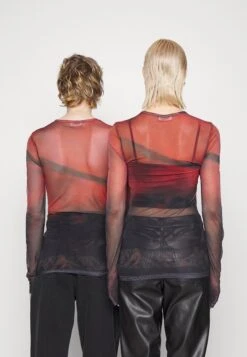 YOURTURN UnisexMaglietta A Manica Lunga Red Donna T-shirt E Top YO12100UV-G11 -Negozio Online Yourturn Italia 1313277a090b4748979cdcba1f07cfc9