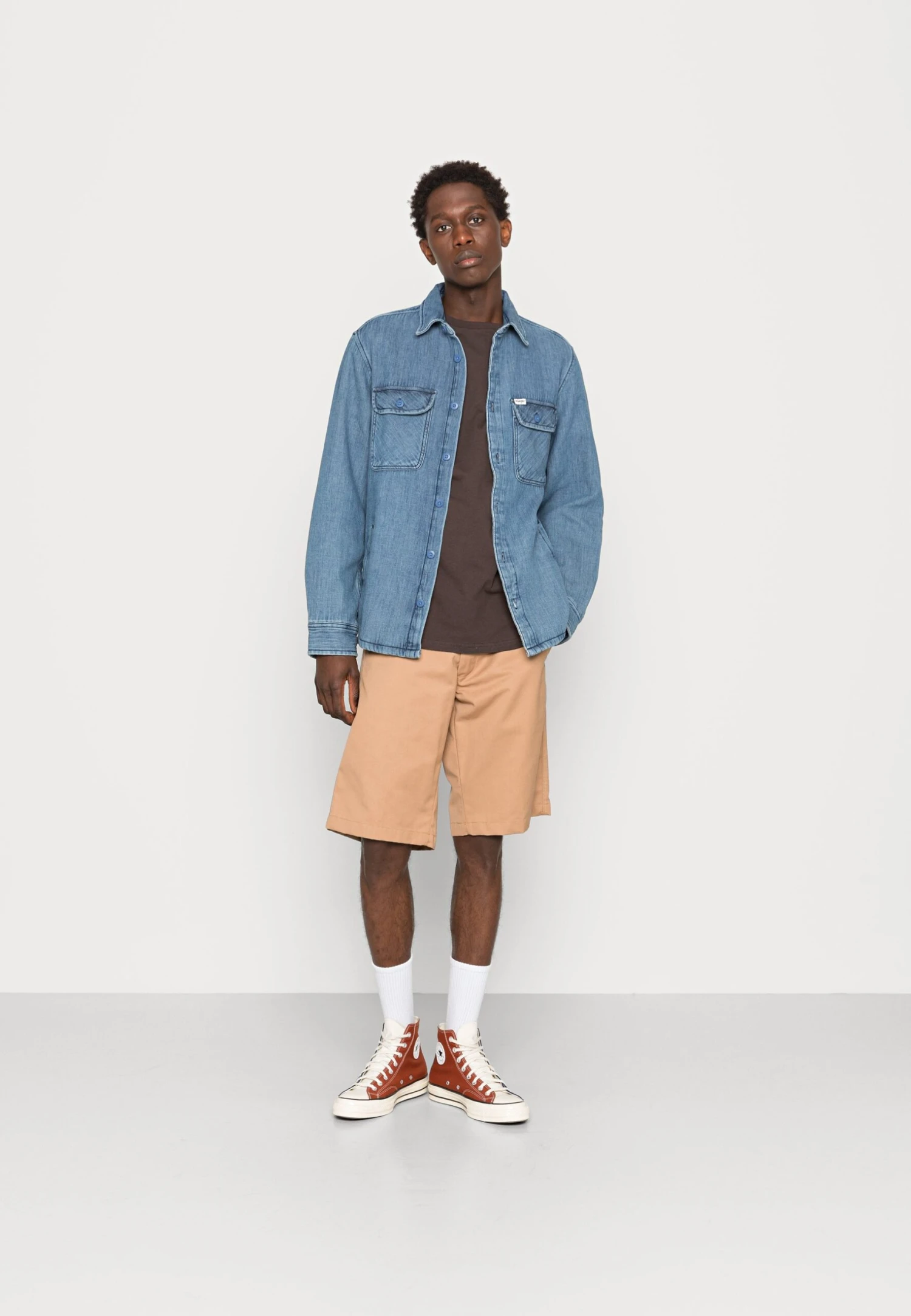 YOURTURN Nostalgia Future Tee UnisexT-Shirt Con StampaBrown Uomo T-shirt E Polo YO12100M4-O11 4 YOURTURN Nostalgia Future Tee UnisexT-Shirt Con StampaBrown Uomo T-shirt E Polo YO12100M4-O11 - immagine 2