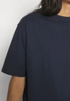 YOURTURN 3Pack UnisexT-Shirt BasicOlive, Beige, Dark Blue Donna T-shirt E Top YO12100DJ-N11 17 YOURTURN 3Pack UnisexT-Shirt BasicOlive, Beige, Dark Blue Donna T-shirt E Top YO12100DJ-N11 -Negozio Online Yourturn Italia 1e075a2d112d48c99ff250af538b6565