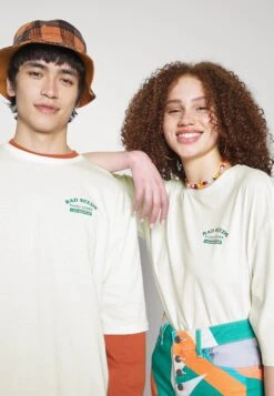 YOURTURN UnisexT-Shirt Con StampaOffwhite Uomo T-shirt E Polo YO12100NA-A11 -Negozio Online Yourturn Italia 29e65935527340a7bc456a57a305b352