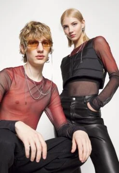 YOURTURN UnisexMaglietta A Manica Lunga Red Donna T-shirt E Top YO12100UV-G11 -Negozio Online Yourturn Italia 2ce283cda1134ef3b438bb9794367f44