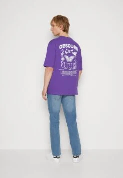 YOURTURN Nostalgia Future Tee UnisexT-Shirt Con StampaPurple Donna T-shirt E Top YO12100M4-I11 -Negozio Online Yourturn Italia 2d839d25c2b84fd3af3e4aec65254a06