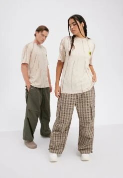 YOURTURN UnisexT-Shirt Con StampaBeige Donna T-shirt E Top YO122O0SV-B11 8 YOURTURN UnisexT-Shirt Con StampaBeige Donna T-shirt E Top YO122O0SV-B11 -Negozio Online Yourturn Italia 41a4310f3f734675a95a517408a4a75c