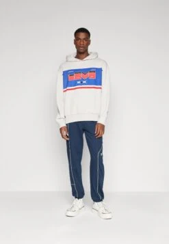 YOURTURN Love Hoodie UnisexFelpaOff-White Donna Felpe YO1210140-A11 9 YOURTURN Love Hoodie UnisexFelpaOff-White Donna Felpe YO1210140-A11 -Negozio Online Yourturn Italia 42befa607da64c36886289f1819a1879