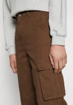YOURTURN Unisex - Pantaloni Cargo - Brown -Negozio Online Yourturn Italia 445cd8b9054e42bda76abaee8b8c334a