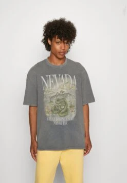 YOURTURN Nevada Wash Graphic Tee WashedT-Shirt Con StampaCharcoal Uomo T-shirt E Polo YO121011B-Q11