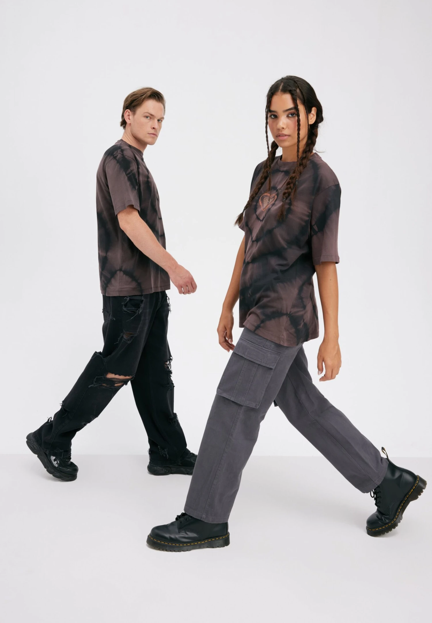 YOURTURN UnisexT-Shirt Con StampaBrown Uomo T-shirt E Polo YO122O0SQ-O11 4 YOURTURN UnisexT-Shirt Con StampaBrown Uomo T-shirt E Polo YO122O0SQ-O11 - immagine 2