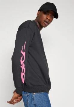 YOURTURN Burn Crew UnisexFelpaBlack Donna Felpe YO121013Z-Q11 -Negozio Online Yourturn Italia 50aa300ba8a04994a0cc2aaba78e461c