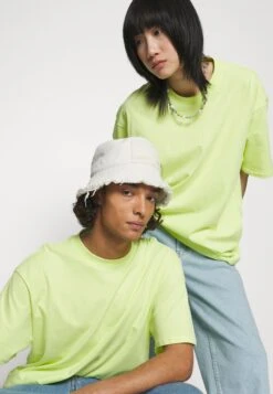 YOURTURN UnisexT-Shirt Con StampaLight Yellow Donna T-shirt E Top YO12100VI-E11 -Negozio Online Yourturn Italia 557fd8a973994ba18995adc81bf40dfc