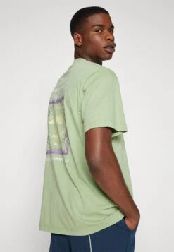 YOURTURN Moon Face Graphic Tee UnisexT-Shirt Con StampaGreen Uomo T-shirt E Polo YO121012X-M11 -Negozio Online Yourturn Italia 564b785d80c74373bc9924aa93a5a31a