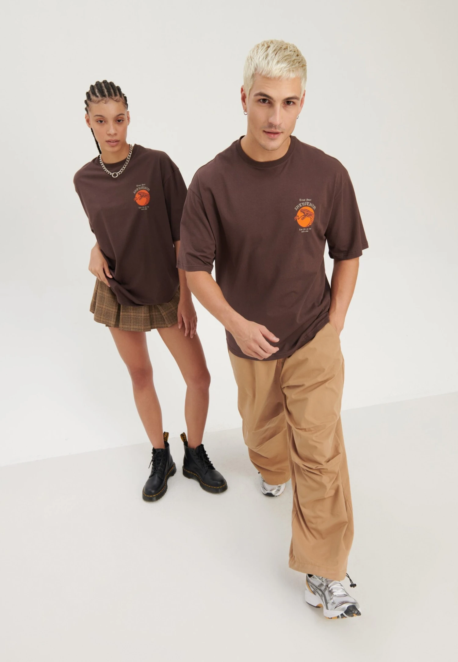 YOURTURN UnisexT-Shirt Con StampaBrown Uomo T-shirt E Polo YO121017B-O11 4 YOURTURN UnisexT-Shirt Con StampaBrown Uomo T-shirt E Polo YO121017B-O11 - immagine 2