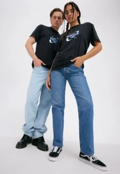 YOURTURN UnisexT-Shirt Con StampaBlack Donna T-shirt E Top YO122O0T0-Q11 8 YOURTURN UnisexT-Shirt Con StampaBlack Donna T-shirt E Top YO122O0T0-Q11 -Negozio Online Yourturn Italia 577a15da7bfe40b3bb12b542b92a7c08