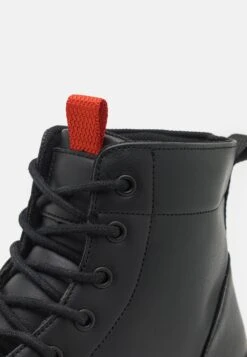 YOURTURN Stivaletti StringatiBlack Uomo Stivaletti/Stivali YO112K02A-Q11 -Negozio Online Yourturn Italia 57cdc0e17bd14d54bb48813d3b3bce17