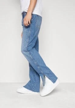 YOURTURN Slim Straight Fit Unisex Jeans A SigarettaLight Blue Denim Donna Jeans YO121014L-K11 11 YOURTURN Slim Straight Fit Unisex Jeans A SigarettaLight Blue Denim Donna Jeans YO121014L-K11 -Negozio Online Yourturn Italia 59f7432b8c00420c8f6d44f1f24ff397