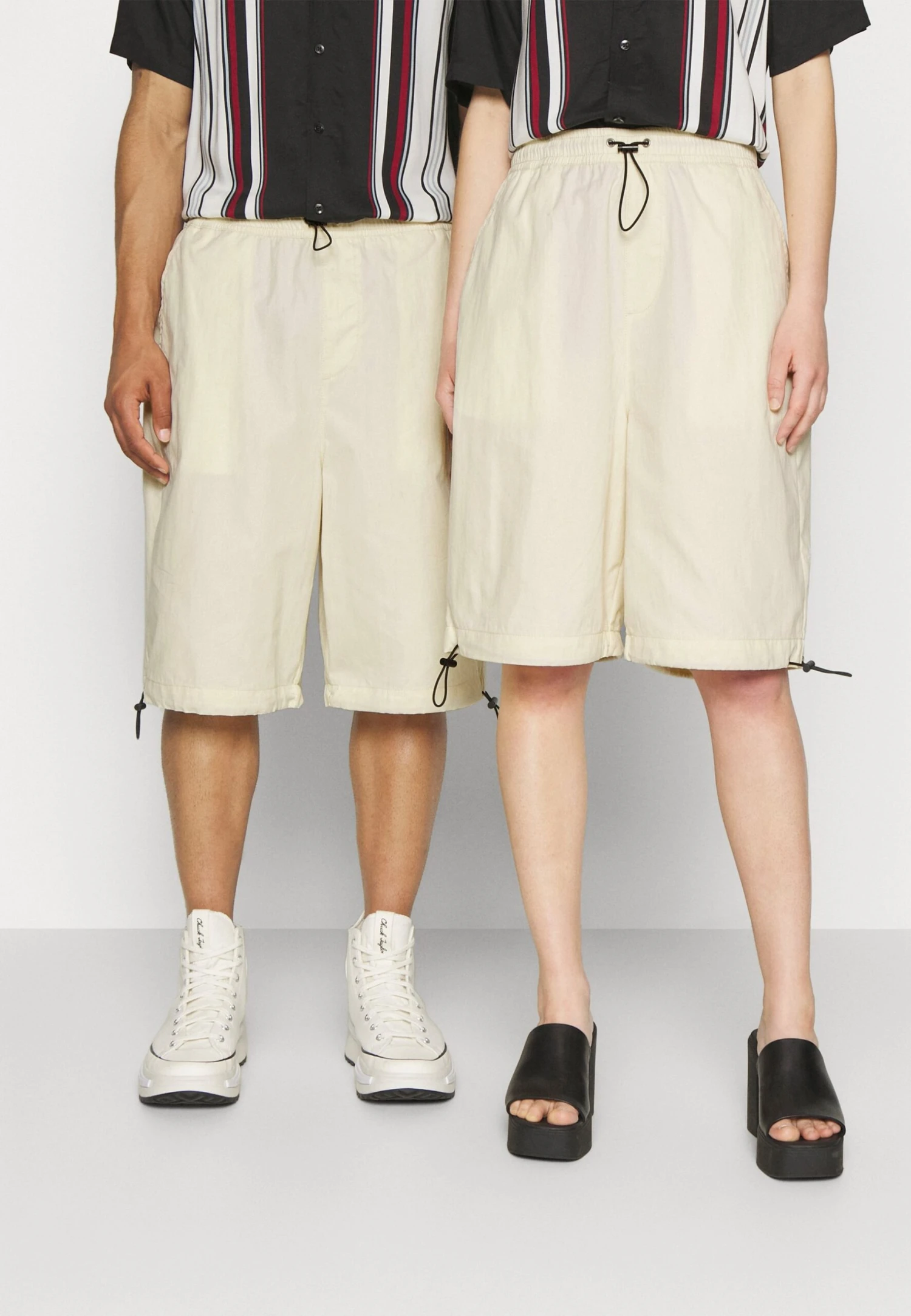 YOURTURN Genderless Parachute - Shorts - White 3 YOURTURN Genderless Parachute - Shorts - White