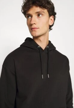 YOURTURN UnisexFelpa Con CappuccioBlack Uomo Maglieria E Felpe YO1210042-Q11 13 YOURTURN UnisexFelpa Con CappuccioBlack Uomo Maglieria E Felpe YO1210042-Q11 -Negozio Online Yourturn Italia 6a55ae7967e74044bb36ead779585b8c