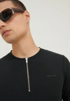 YOURTURN UnisexMaglioneBlack Donna Maglieria YO121012L-Q11 9 YOURTURN UnisexMaglioneBlack Donna Maglieria YO121012L-Q11 -Negozio Online Yourturn Italia 6db7e7f0606342eb8fc70d0f4577f9bf