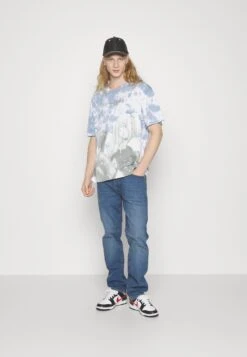 YOURTURN Death Note Unisex - T-Shirt Con Stampa - Grey 9 YOURTURN Death Note Unisex - T-Shirt Con Stampa - Grey -Negozio Online Yourturn Italia 7308263dc20e4465be4f9e8821776b9e