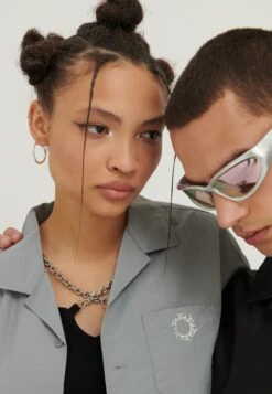 YOURTURN Unisex - Camicia - Grey -Negozio Online Yourturn Italia 7aef49a7ebff4f7c8c61ca140ec33268