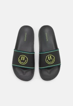 YOURTURN CiabattineBlack Uomo Scarpe Aperte YO112G00E-Q11 -Negozio Online Yourturn Italia 7eade9c49b4e4fa7ae6bce196e30821a