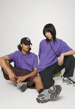 YOURTURN UnisexT-Shirt Con StampaPurple Donna T-shirt E Top YO12100VI-I11 -Negozio Online Yourturn Italia 817ade8a49b442e7b9a54a36875651c0