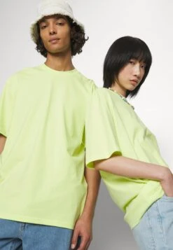 YOURTURN UnisexT-Shirt Con StampaLight Yellow Donna T-shirt E Top YO12100VI-E11 -Negozio Online Yourturn Italia 81a2d1fc31e34f7cb8819af1505c7e05