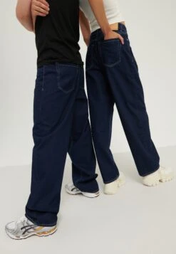 YOURTURN Unisex - Jeans Baggy - Rinsed Denim 10 YOURTURN Unisex - Jeans Baggy - Rinsed Denim -Negozio Online Yourturn Italia 8c9995c47b1f4716ab2a82a9384e7050