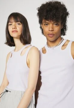 YOURTURN UnisexTopWhite Uomo T-shirt E Polo YO12100ZE-A11 11 YOURTURN UnisexTopWhite Uomo T-shirt E Polo YO12100ZE-A11 -Negozio Online Yourturn Italia 8ff9e4be9ad0402da2b149f952dd547f