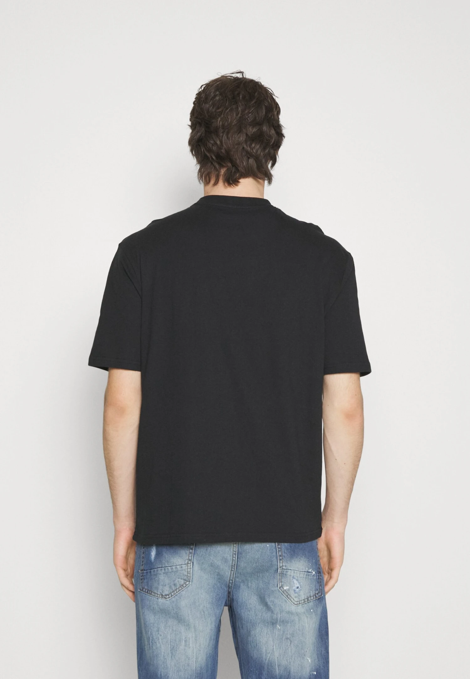 YOURTURN Fallen SchoolziT-Shirt Con StampaBlack Donna T-shirt E Top YO121010K-Q11 5 YOURTURN Fallen SchoolziT-Shirt Con StampaBlack Donna T-shirt E Top YO121010K-Q11 - immagine 3