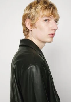 Phluid Project X YourturnCappotto CortoBlack Uomo Cappotti YO122T03Q-Q11 -Negozio Online Yourturn Italia 9481bfe0538c4bf0bd3ddbad7691f76b