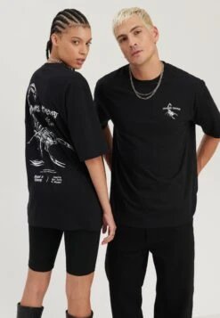 YOURTURN UnisexT-Shirt Con StampaBlack Donna T-shirt E Top YO121015R-Q11 -Negozio Online Yourturn Italia 979c46241eed411bbf1092881ad44787