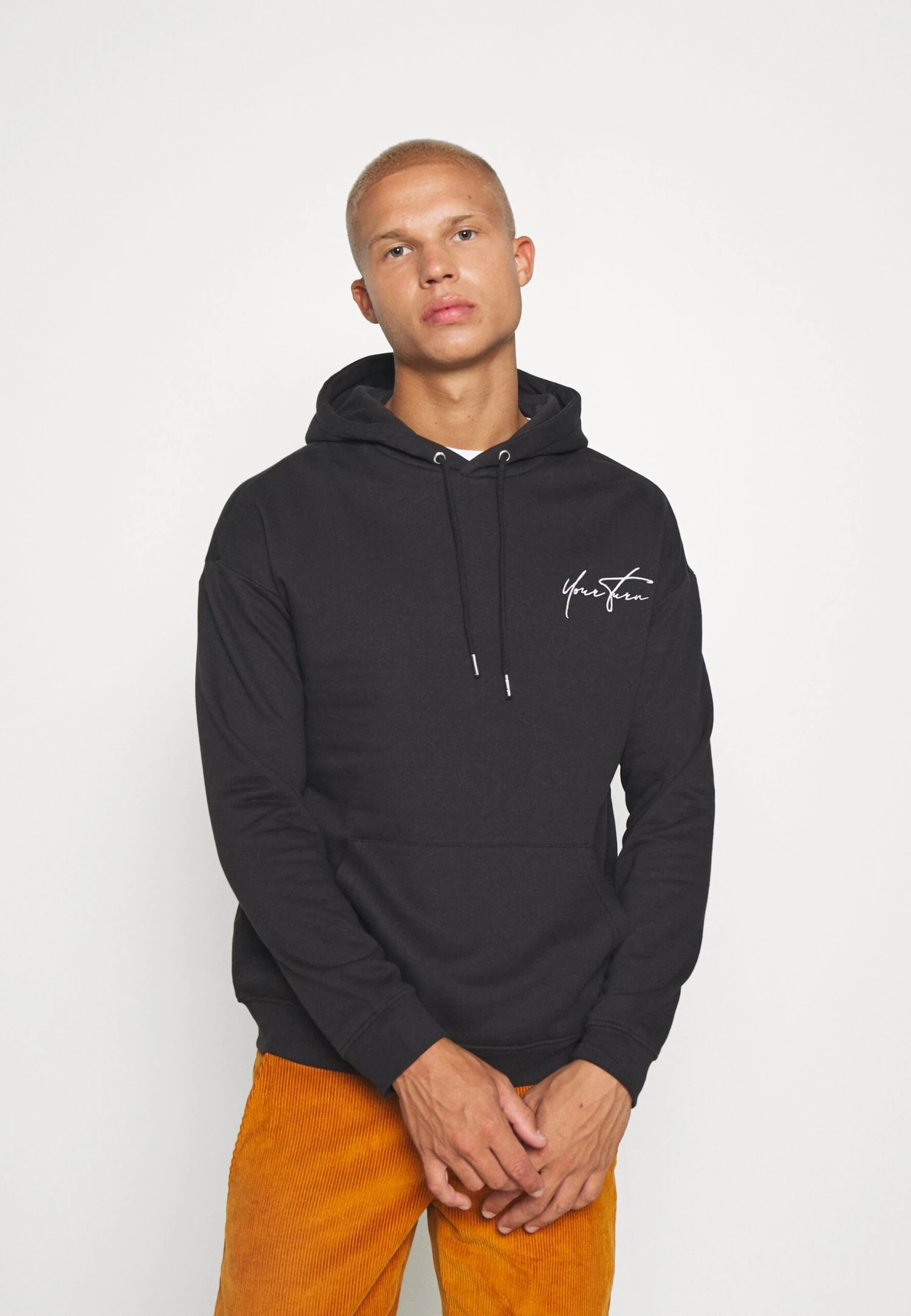 YOURTURN Bold Script Hoodie UnisexFelpaBlack Uomo Maglieria E Felpe YO12100GX-Q11 5 YOURTURN Bold Script Hoodie UnisexFelpaBlack Uomo Maglieria E Felpe YO12100GX-Q11 - immagine 3