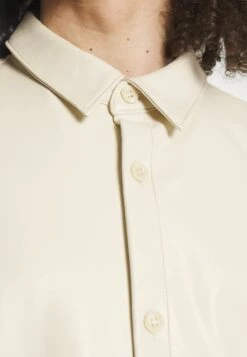 YOURTURN UnisexGiacca In SimilpelleBeige Uomo Giacche YO12100J4-B11 -Negozio Online Yourturn Italia a32ba3b97fb84e7fae95b9c061124838