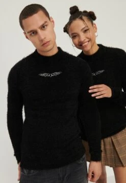 YOURTURN UnisexMaglioneBlack Uomo Maglieria YO122Q056-Q11 -Negozio Online Yourturn Italia ad79709f2e2c43f6927cf422fcdfdb7d