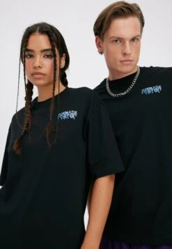 YOURTURN UnisexT-Shirt Con StampaBlack Donna T-shirt E Top YO121015F-Q11 -Negozio Online Yourturn Italia b3a3859055a44dc493b982f5cfaa86a0