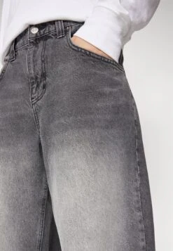 YOURTURN Extreme Baggy Fit UnisexJeans BaggyBlack Denim Uomo Jeans YO121014J-Q11 13 YOURTURN Extreme Baggy Fit UnisexJeans BaggyBlack Denim Uomo Jeans YO121014J-Q11 -Negozio Online Yourturn Italia b51e3c39d0cb45e4afba181259909391