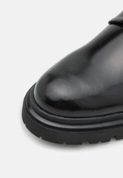 YOURTURN Leather UnisexStringate SportiveBlack Uomo Scarpe Con I Lacci YO115M007-Q11 13 YOURTURN Leather UnisexStringate SportiveBlack Uomo Scarpe Con I Lacci YO115M007-Q11 -Negozio Online Yourturn Italia b5ccc4155fda4429aad0df5e4fcdb0da