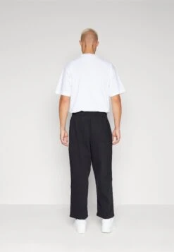 YOURTURN Pant Bo Trousers Elastic Waist Loose Fit UnisexPantaloniBlack Donna Pantaloni YO121012E-Q11 10 YOURTURN Pant Bo Trousers Elastic Waist Loose Fit UnisexPantaloniBlack Donna Pantaloni YO121012E-Q11 -Negozio Online Yourturn Italia c490437ac72c4dd0bdda558eaa2af157