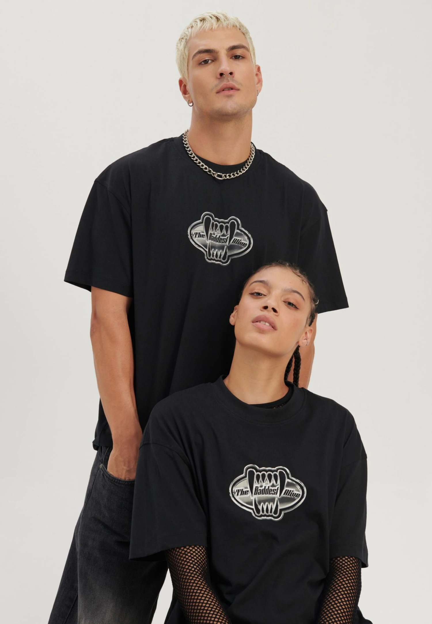 YOURTURN Unisex - T-Shirt Con Stampa - Black 6 YOURTURN Unisex - T-Shirt Con Stampa - Black - immagine 4