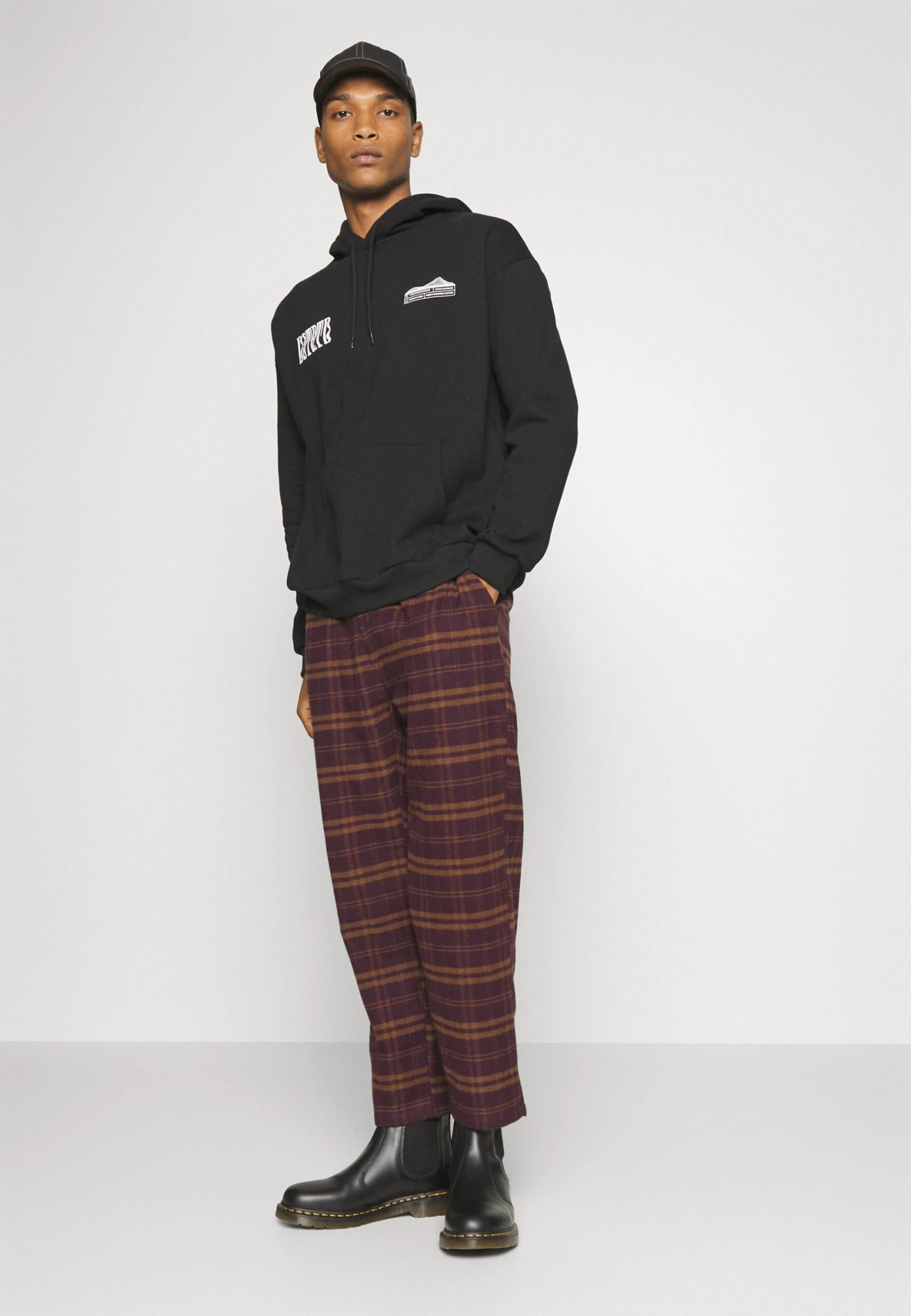 YOURTURN UnisexFelpa Con CappuccioBlack Uomo Maglieria E Felpe YO121013Y-Q11 6 YOURTURN UnisexFelpa Con CappuccioBlack Uomo Maglieria E Felpe YO121013Y-Q11 - immagine 4