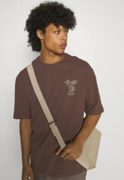 YOURTURN UnisexT-Shirt Con StampaBrown Donna T-shirt E Top YO12100YB-O11 -Negozio Online Yourturn Italia dcde9b047de14821ba19c8f2e04e7a76