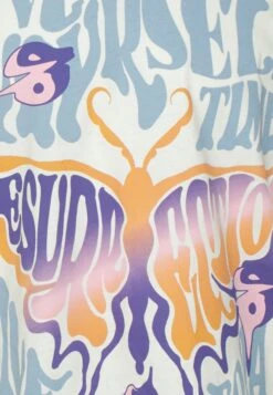 YOURTURN UnisexT-Shirt Con StampaOff-White Uomo T-shirt E Polo YO12100P1-A11 7 YOURTURN UnisexT-Shirt Con StampaOff-White Uomo T-shirt E Polo YO12100P1-A11 -Negozio Online Yourturn Italia dd7ea86ba7594ecf86fa69fd0f22c833