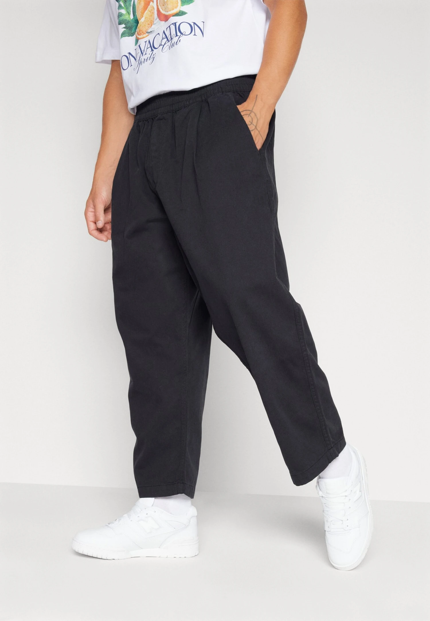 YOURTURN Pant Bo Trousers Elastic Waist Loose Fit UnisexPantaloniBlack Donna Pantaloni YO121012E-Q11 6 YOURTURN Pant Bo Trousers Elastic Waist Loose Fit UnisexPantaloniBlack Donna Pantaloni YO121012E-Q11 - immagine 4