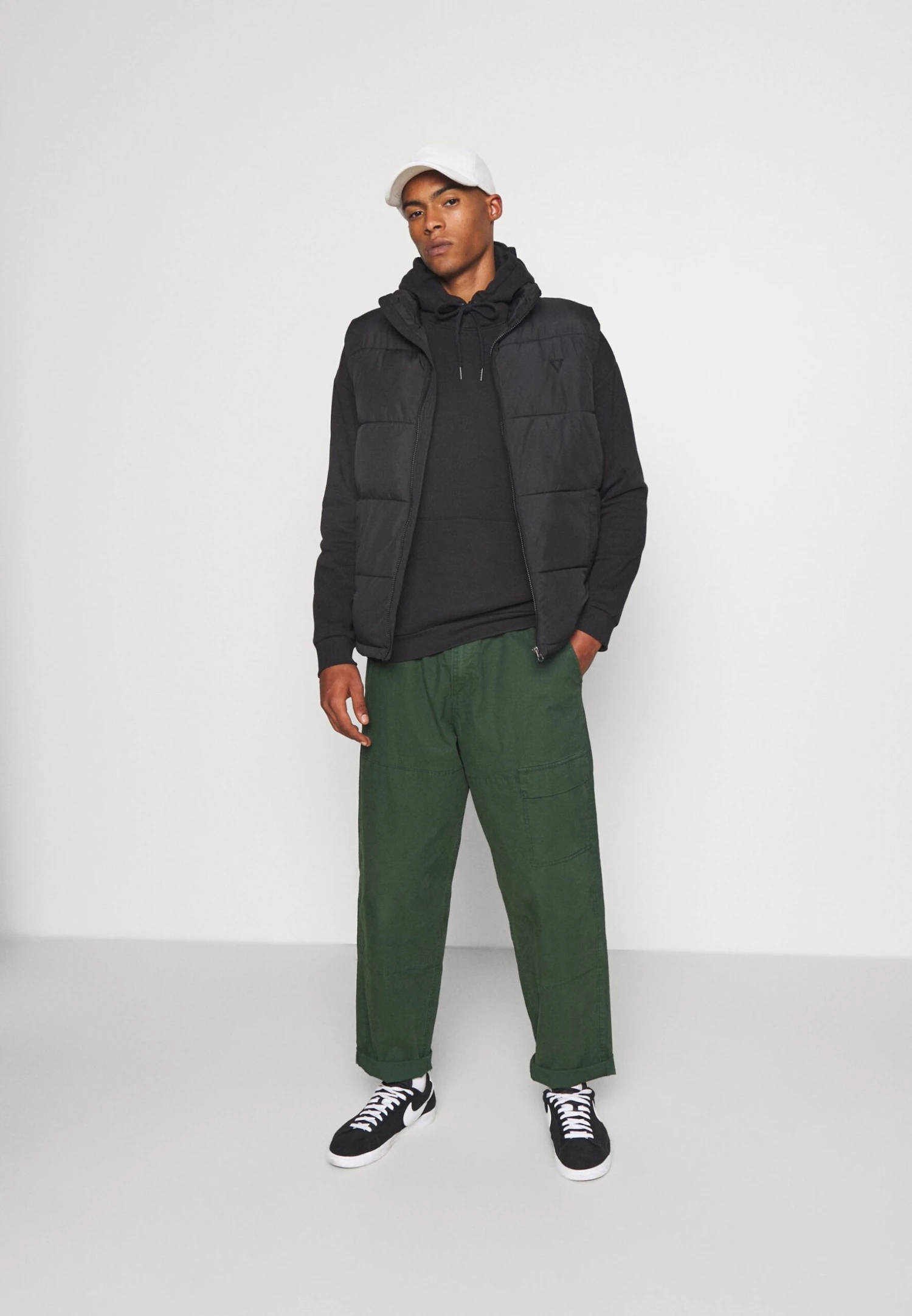 YOURTURN Puffer Vest UnisexSmanicatoBlack Uomo Giacche YO12100IJ-Q11 4 YOURTURN Puffer Vest UnisexSmanicatoBlack Uomo Giacche YO12100IJ-Q11 - immagine 2