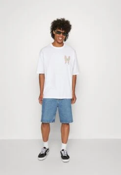 YOURTURN UnisexT-Shirt Con StampaWhite Donna T-shirt E Top YO121011K-A11 -Negozio Online Yourturn Italia e164e9946ae542559136ff6e43c53ddf