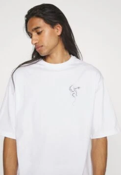 YOURTURN UnisexT-Shirt Con StampaWhite Uomo T-shirt E Polo YO121012U-A11 -Negozio Online Yourturn Italia e82b3b1267554b8385834ec99b5d3af0